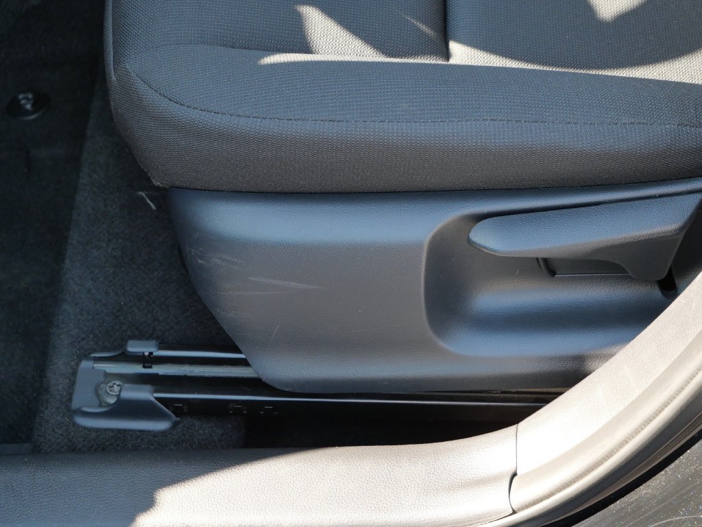 Used 2025 Toyota Corolla LE FWD image 16