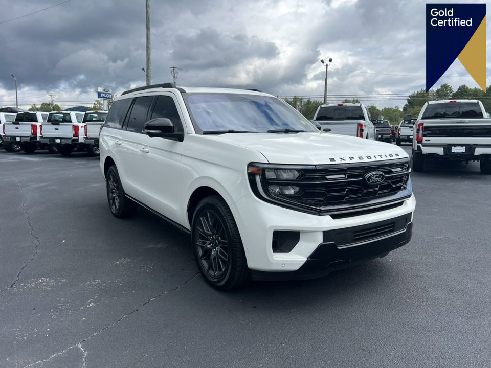 Certified 2025 Ford Expedition Platinum w/ Stealth Performance Package