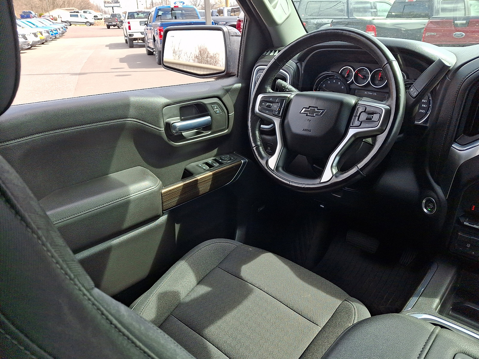 Used 2022 Chevrolet Silverado 1500 LT Trail Boss w/ Convenience Package II image 14