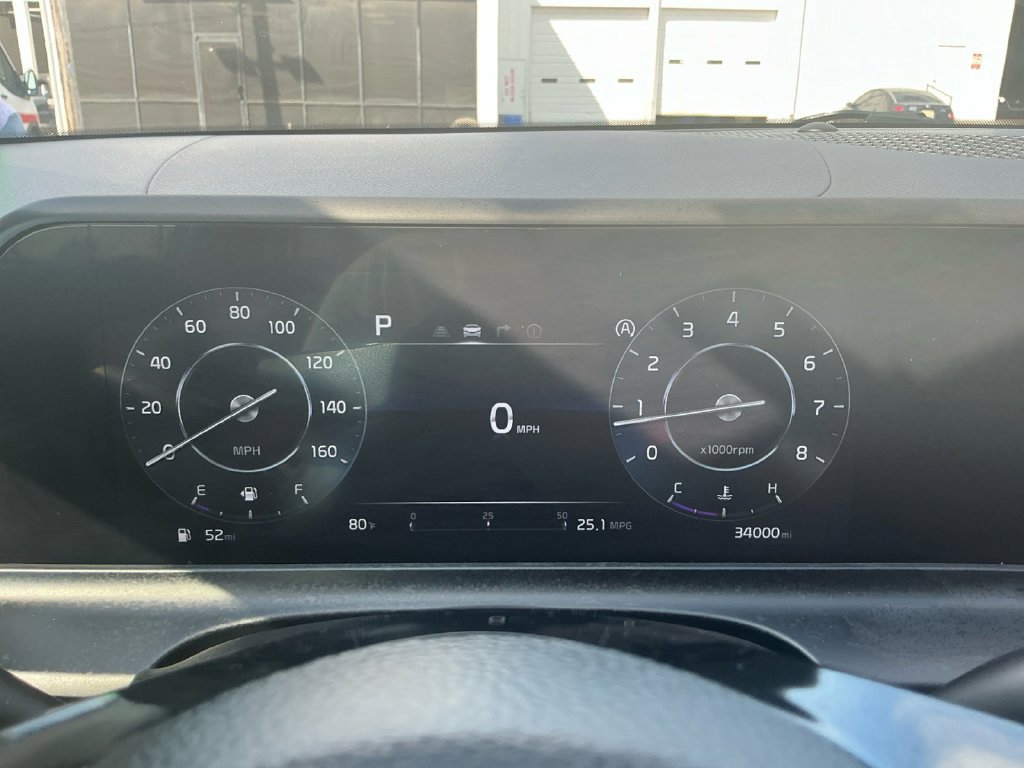 Used 2024 Kia Seltos EX FWD image 19
