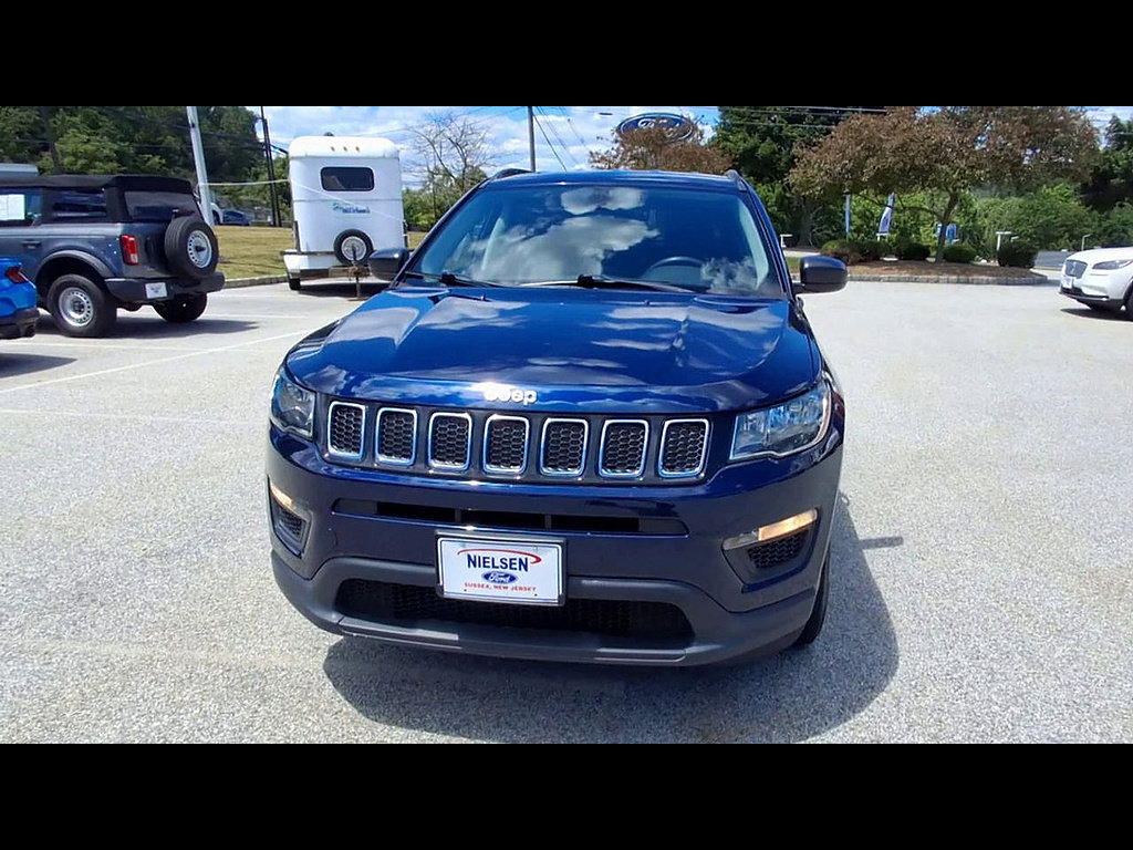 Used 2018 Jeep Compass Sport w/ Tech Group AWD/4WD image 3