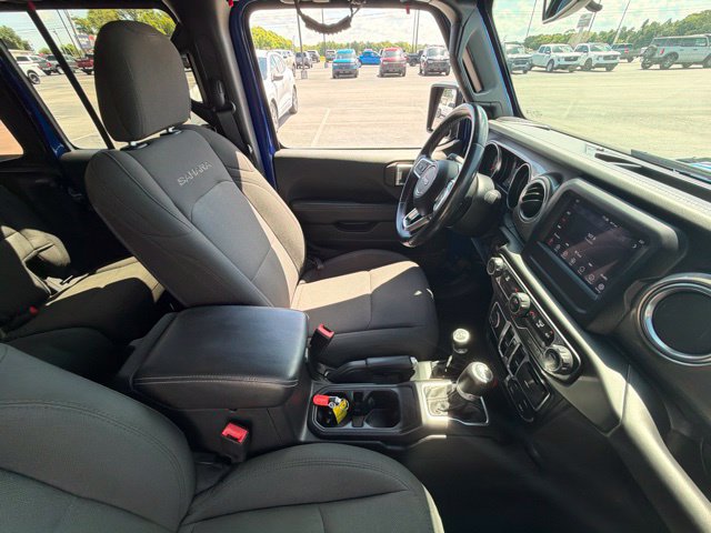 Used 2020 Jeep Wrangler Unlimited Sahara AWD/4WD image 23
