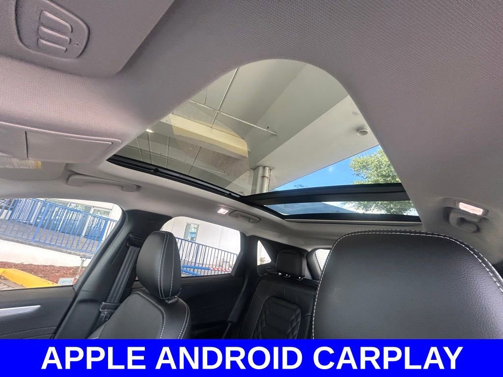 Certified 2024 Ford Escape SE w/ PHEV Premium Package image 12