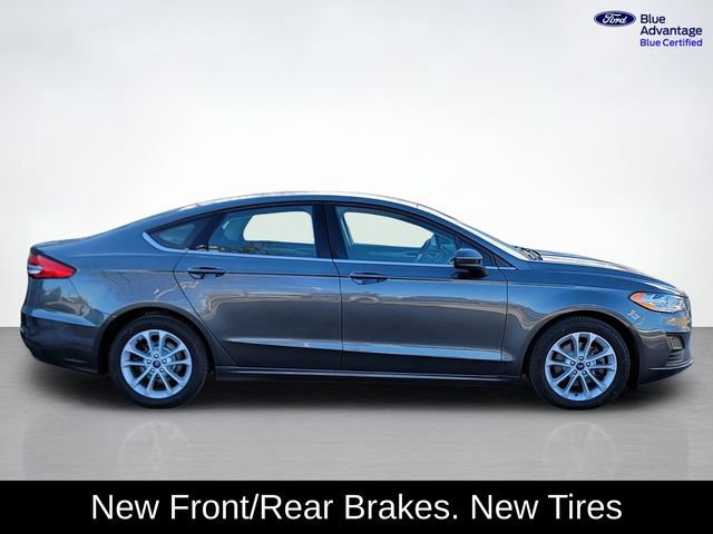 Certified 2020 Ford Fusion SE image 2