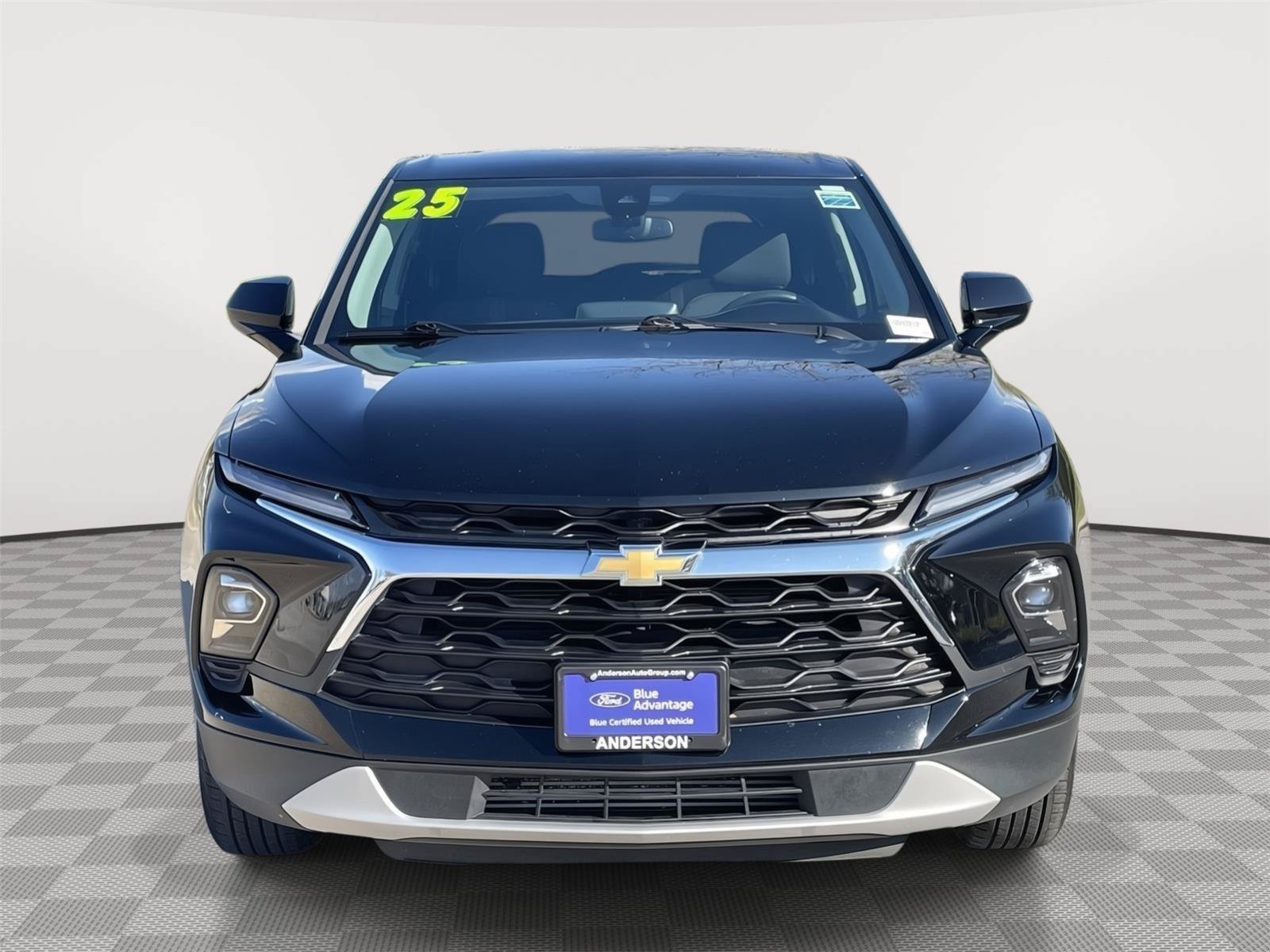 Used 2025 Chevrolet Blazer LT AWD/4WD image 4