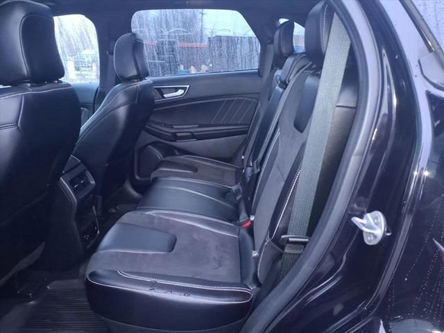 Certified 2022 Ford Edge ST w/ Equipment Group 401A image 11