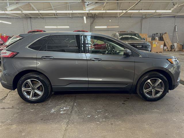 Certified 2023 Ford Edge SEL w/ Convenience Package AWD/4WD image 6
