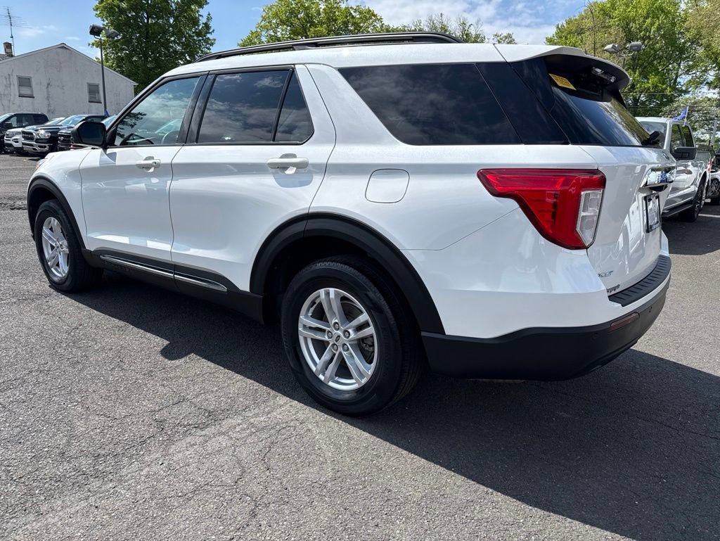 Certified 2023 Ford Explorer XLT AWD/4WD image 4