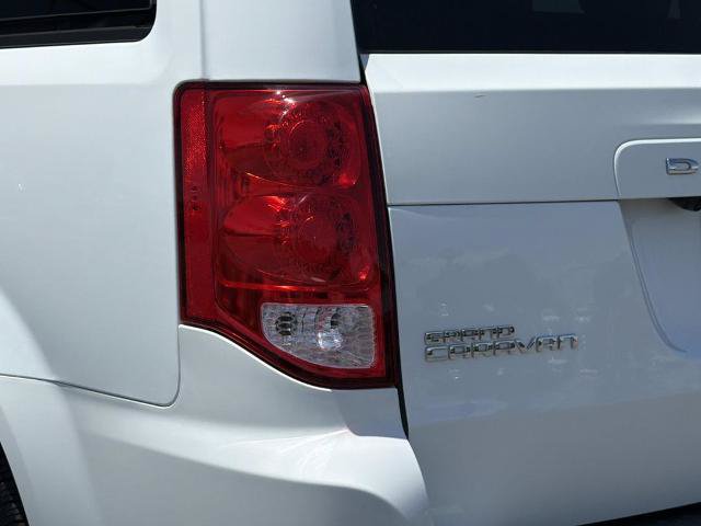 Used 2017 Dodge Grand Caravan SE w/ Power Window Group FWD image 8