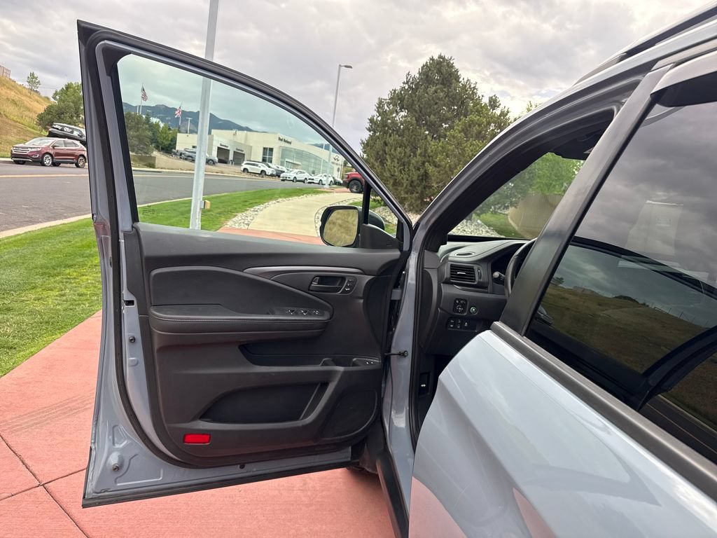 Used 2023 Honda Passport TrailSport image 10