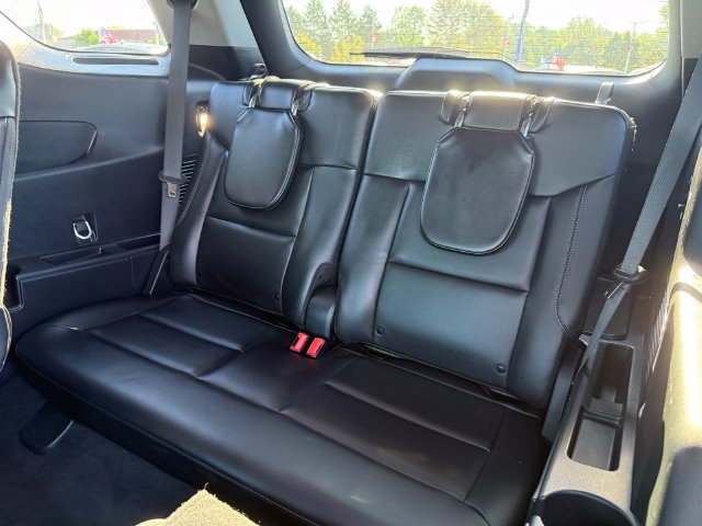 Certified 2023 Ford Explorer XLT w/ Equipment Group 202A AWD/4WD image 10
