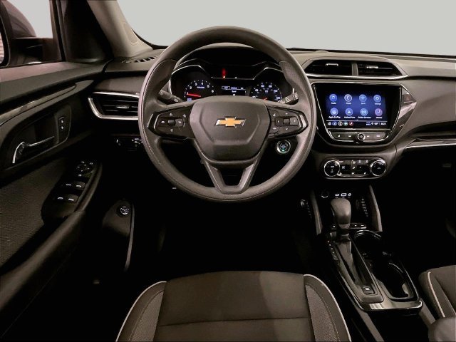 Used 2021 Chevrolet TrailBlazer LT w/ Sun and Liftgate Package AWD/4WD image 5