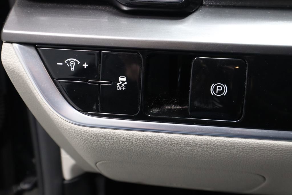 Used 2023 Kia Sportage EX image 28