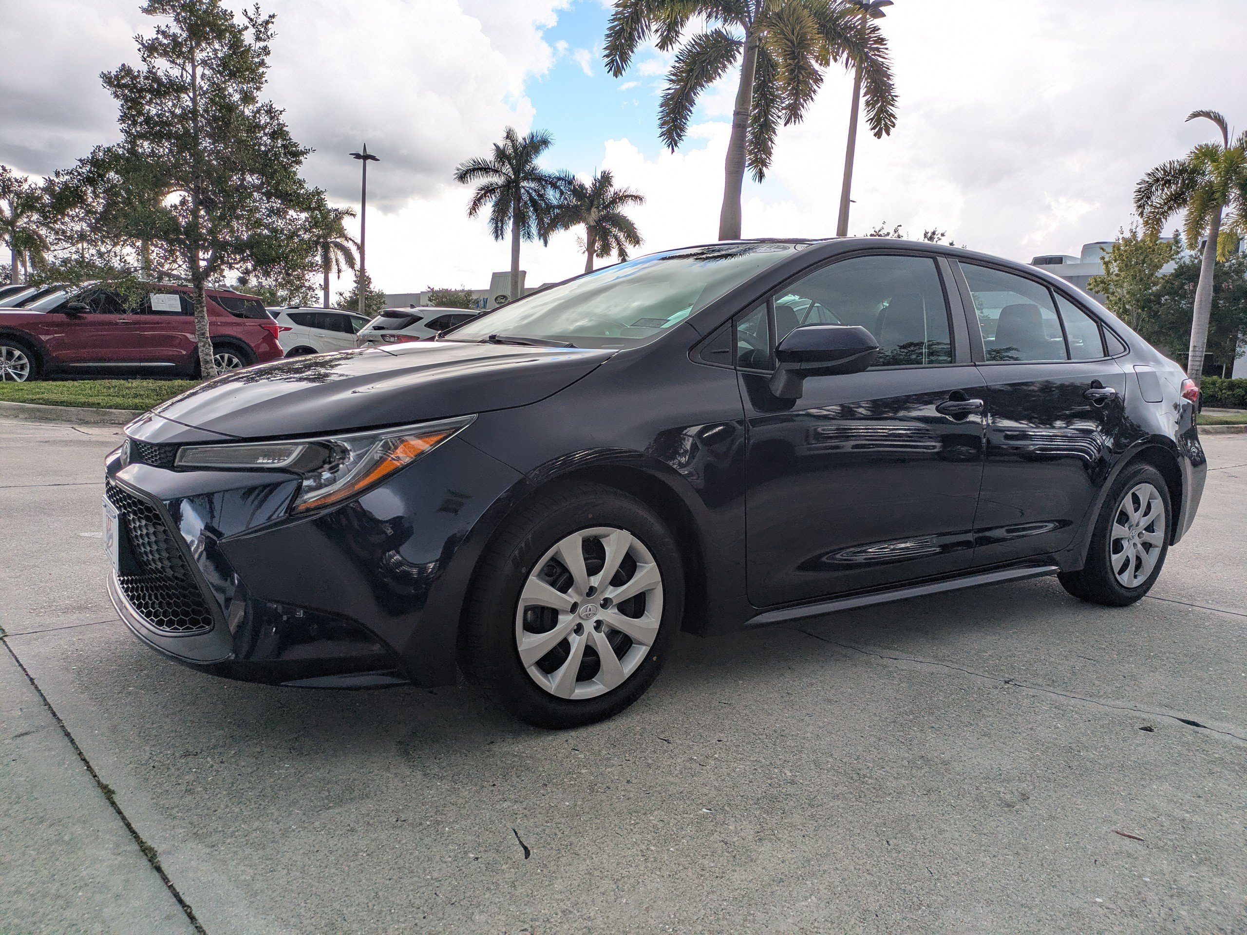 Used 2022 Toyota Corolla LE FWD image 7