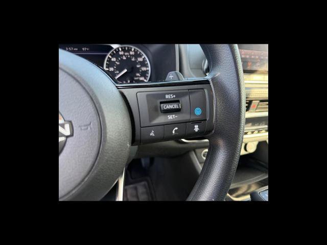 Used 2022 Nissan Rogue SV AWD/4WD image 23