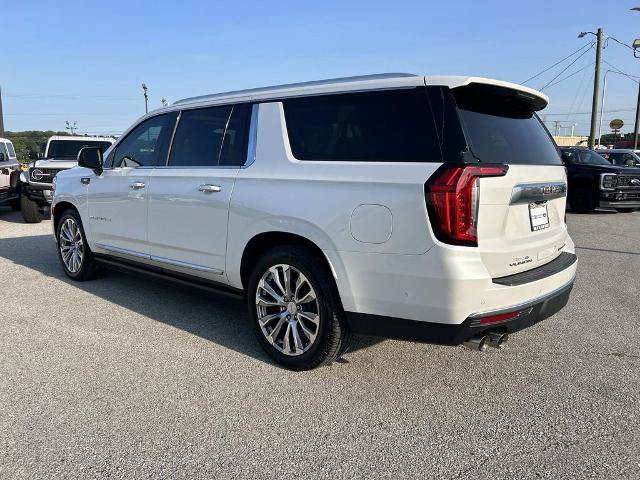 Used 2023 GMC Yukon XL Denali w/ Denali Reserve Package AWD/4WD image 6