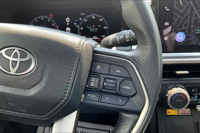 Used 2025 Toyota 4Runner TRD Off-Road Premium AWD/4WD image 12