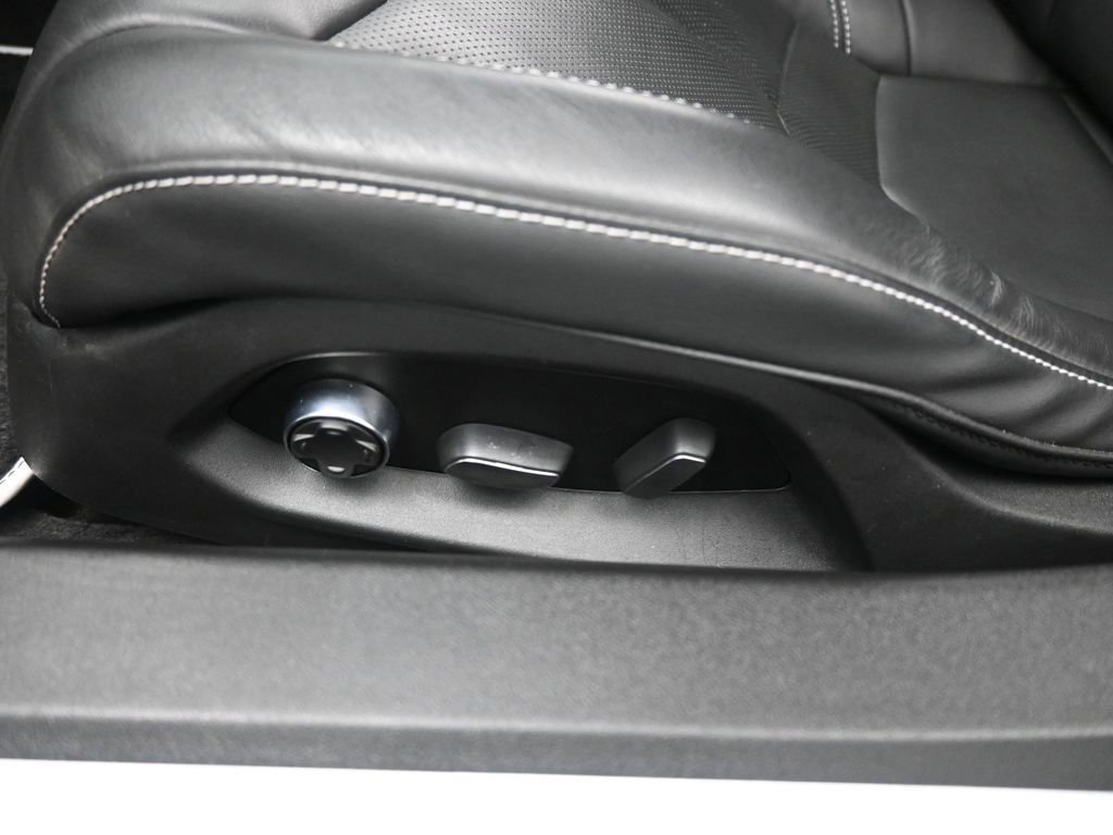 Used 2023 Chevrolet Corvette Stingray Preferred Cpe w/ Z51 Performance Package image 37