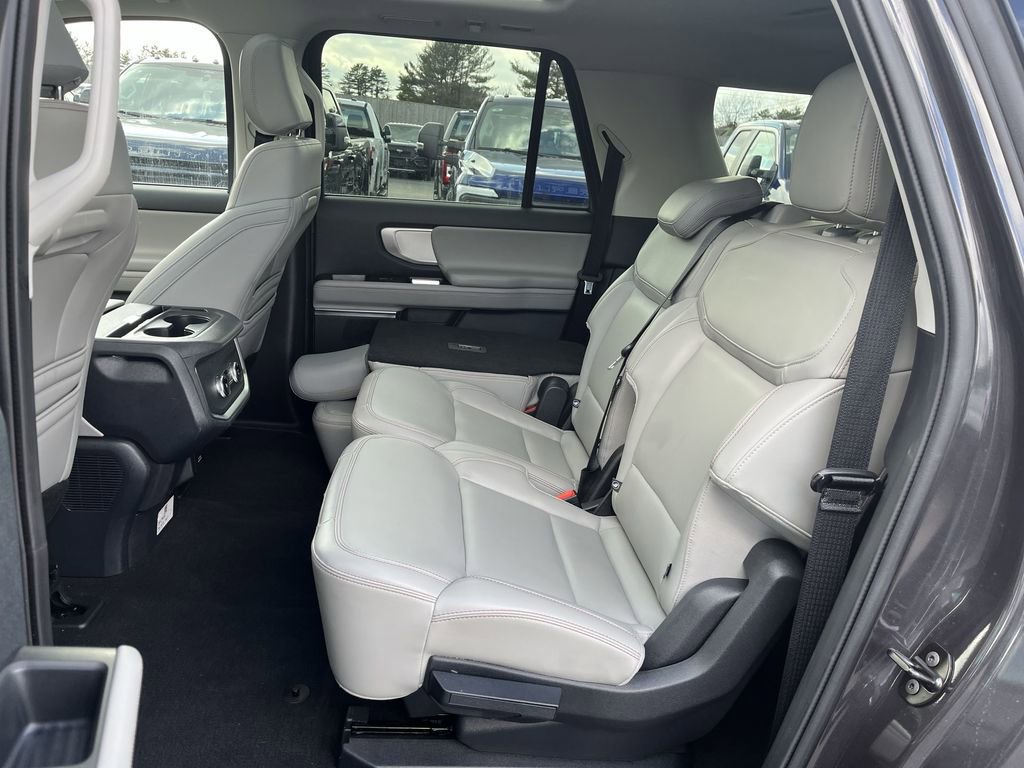 Certified 2025 Ford Expedition Max Active AWD/4WD image 4