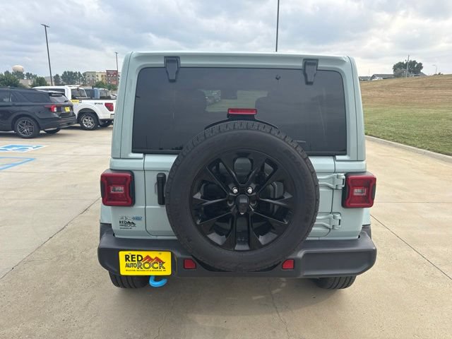 Used 2024 Jeep Wrangler Unlimited Sahara AWD/4WD image 4