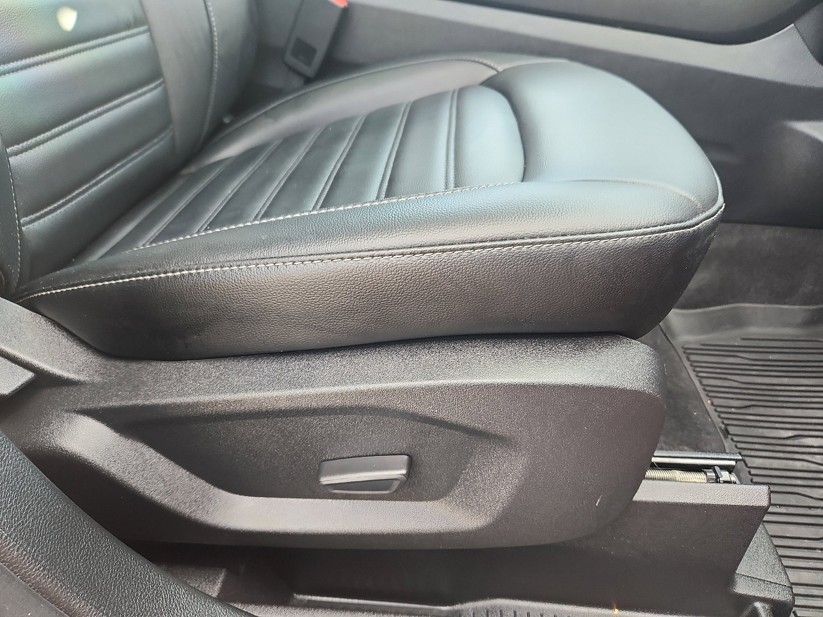 Certified 2022 Ford Edge SEL w/ Convenience Package image 34