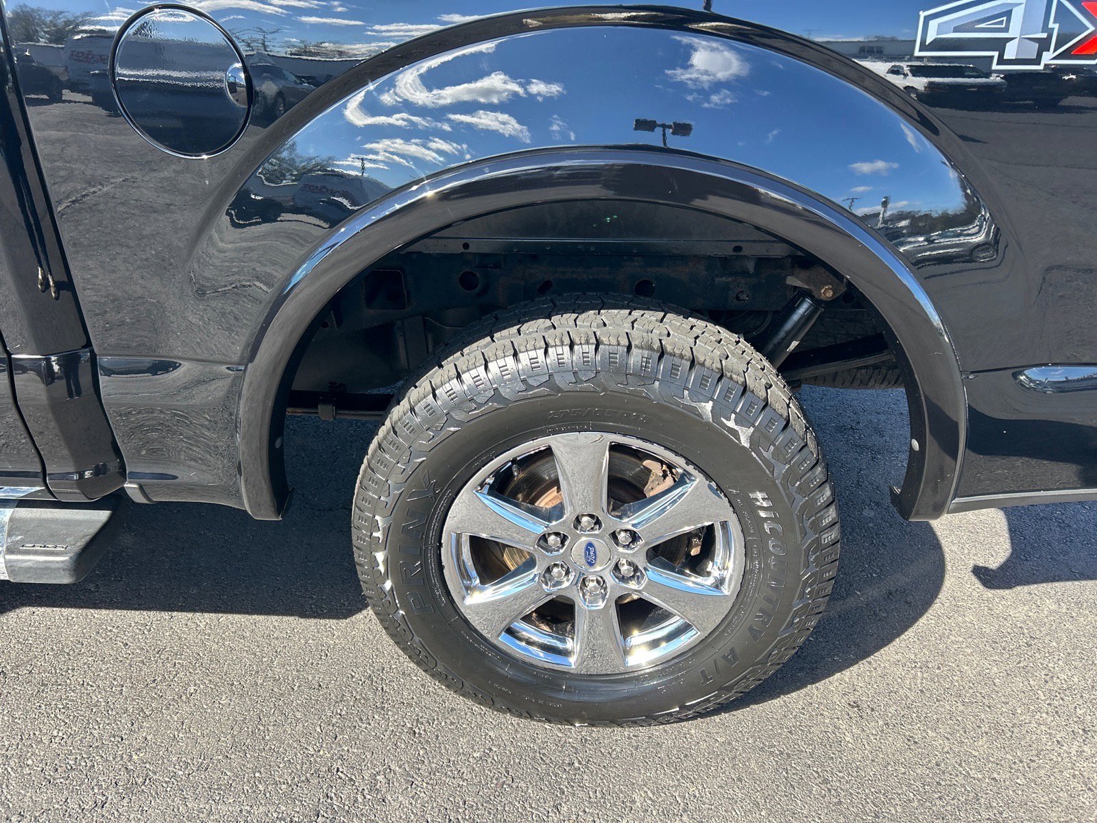 Certified 2018 Ford F150 Lariat w/ Equipment Group 502A Luxury image 35