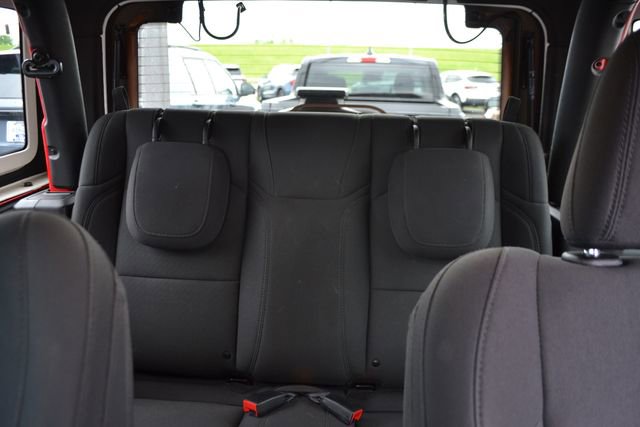 Used 2022 Jeep Wrangler Sport AWD/4WD image 30