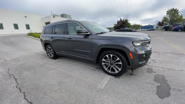 Used 2022 Jeep Grand Cherokee L Overland w/ Luxury Tech Group IV AWD/4WD image 2