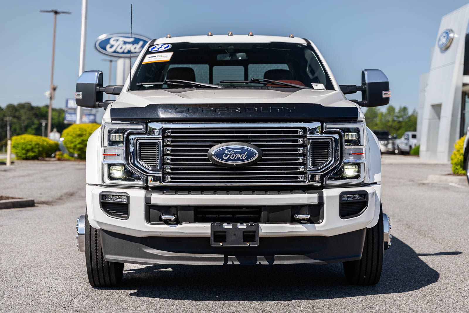 Certified 2022 Ford F450 Platinum AWD/4WD image 2