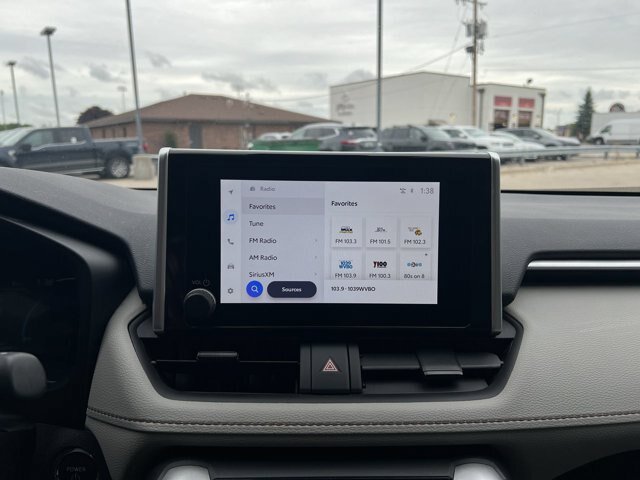 Used 2024 Toyota RAV4 XLE w/ Convenience Package AWD/4WD image 17