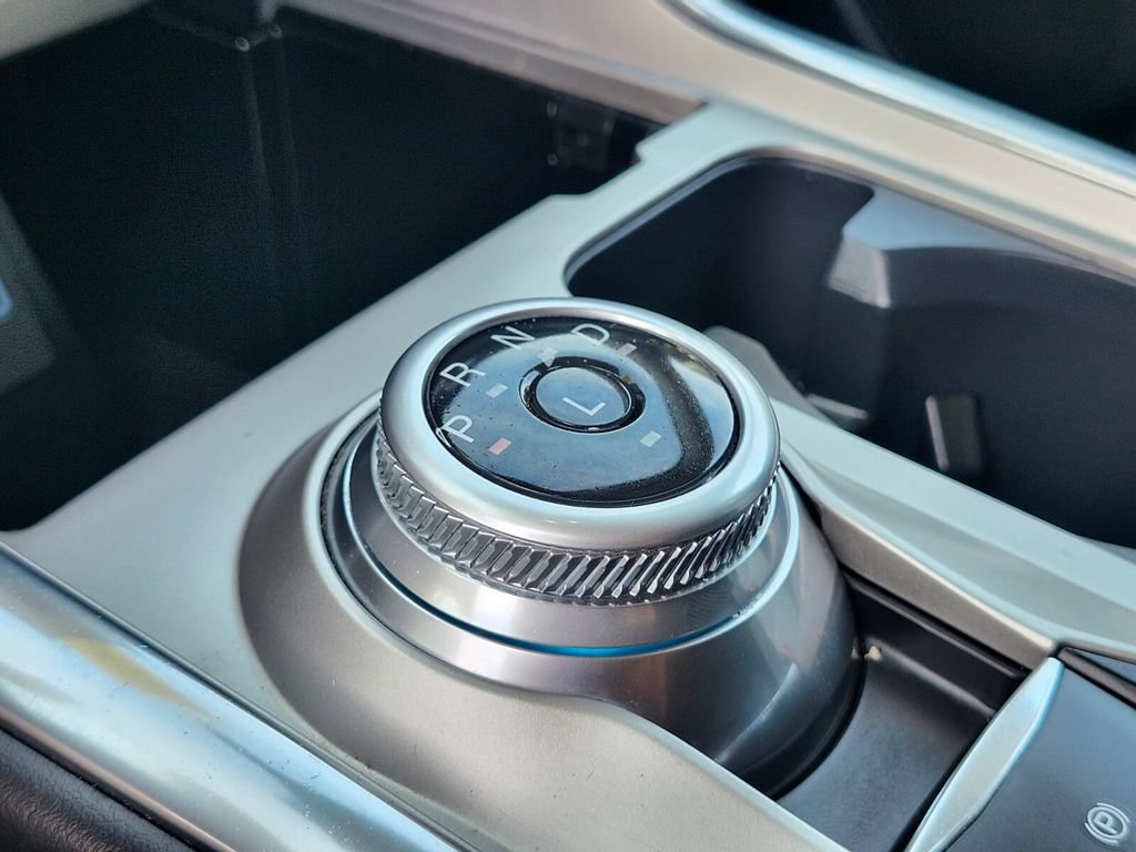 Certified 2022 Ford Explorer XLT w/ Equipment Group 202A AWD/4WD image 28