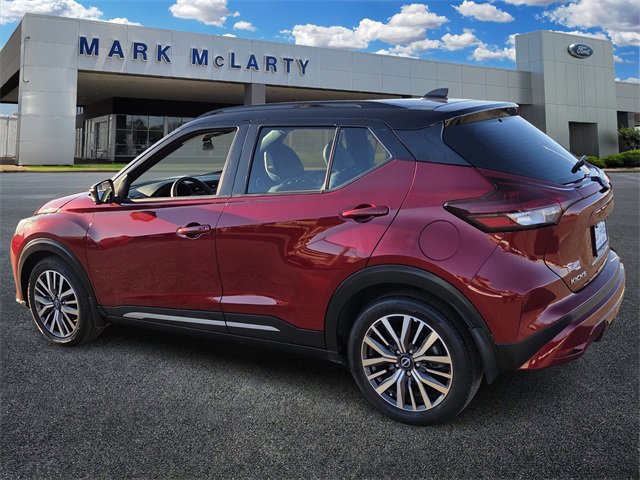 Used 2023 Nissan Kicks SR w/ SR Premium Package image 3