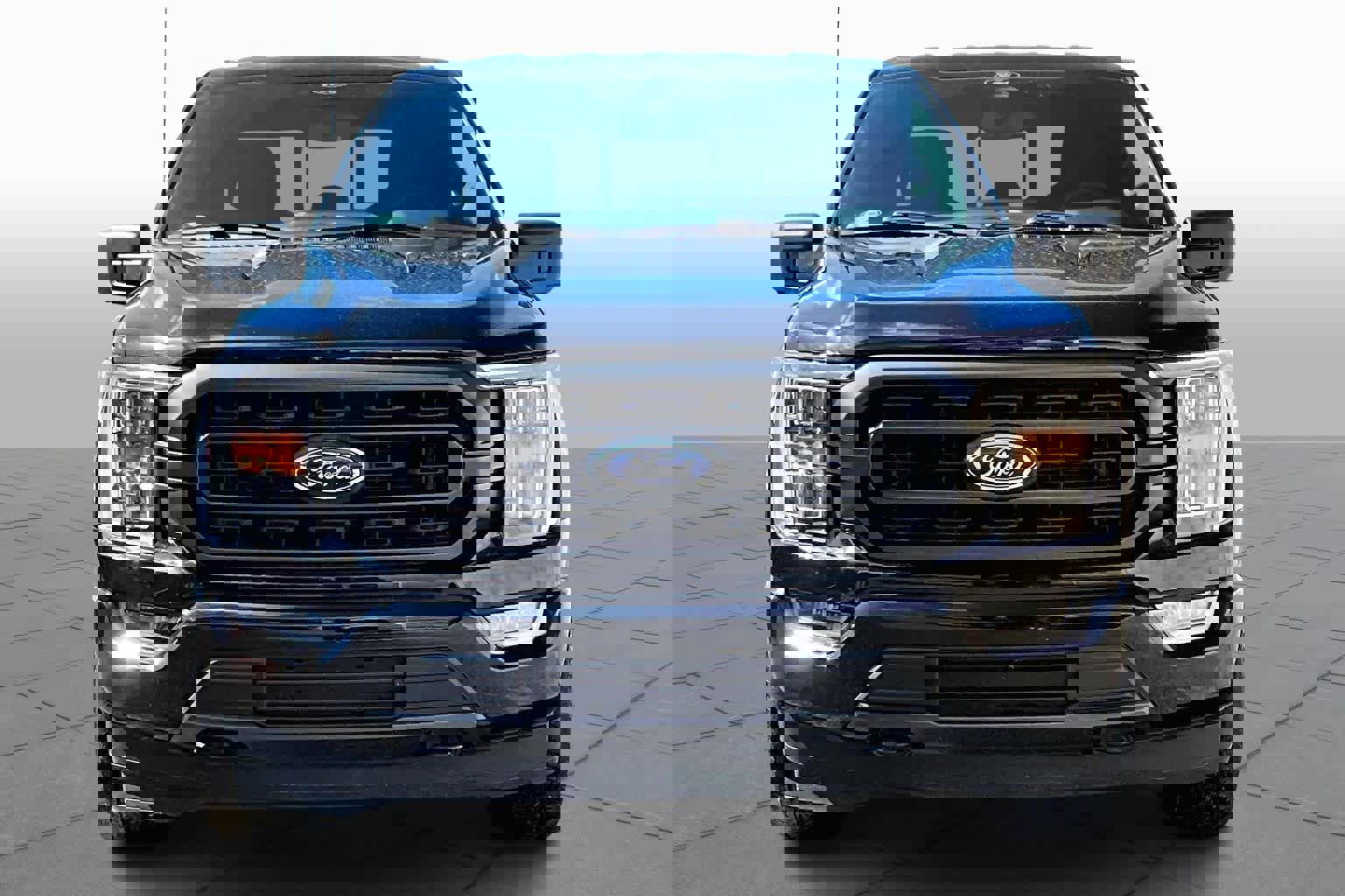 Certified 2022 Ford F150 XLT w/ Equipment Group 302A High image 8