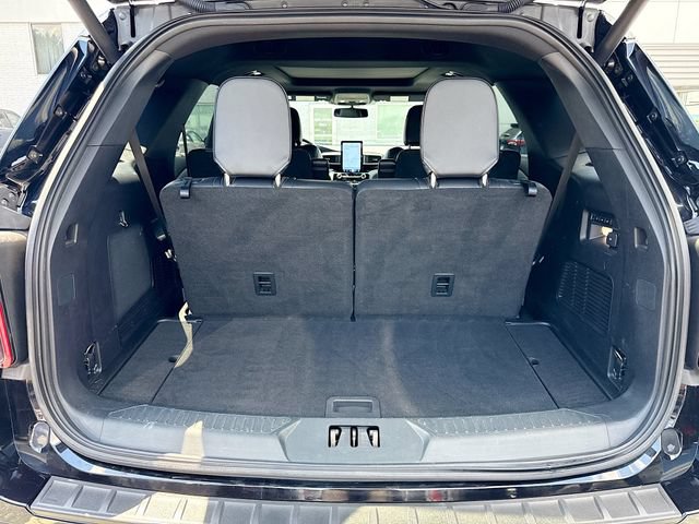 Certified 2021 Ford Explorer ST w/ Equipment Group 401A AWD/4WD image 35
