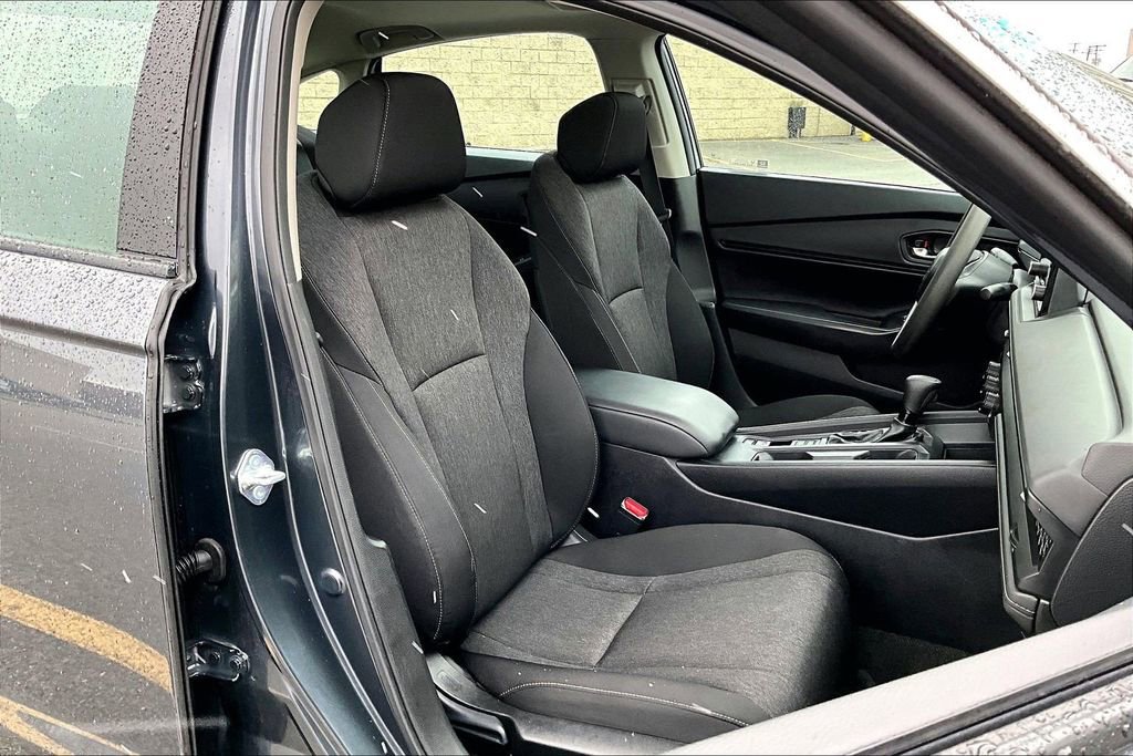 Used 2023 Honda Accord EX image 7