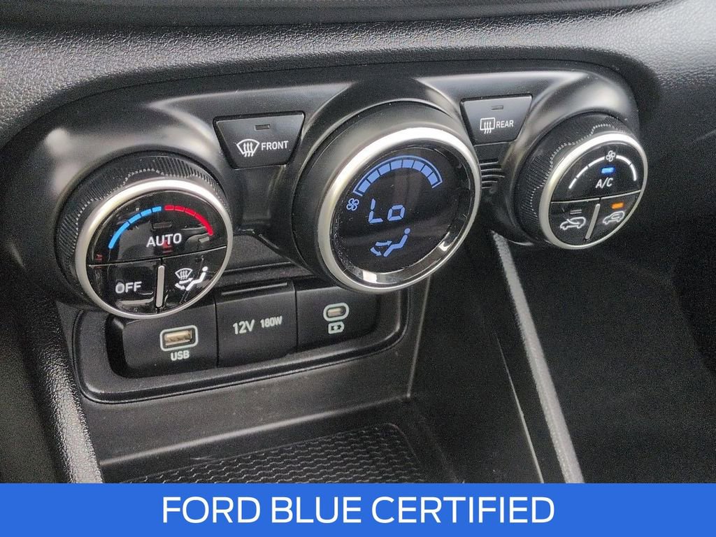 Used 2024 Hyundai Venue SEL FWD image 20