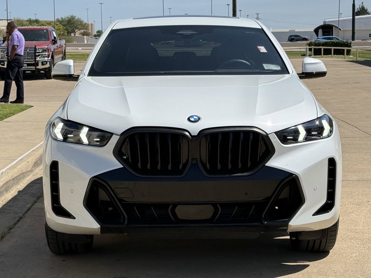 Used 2024 BMW X6 xDrive40i w/ Premium Package image 8