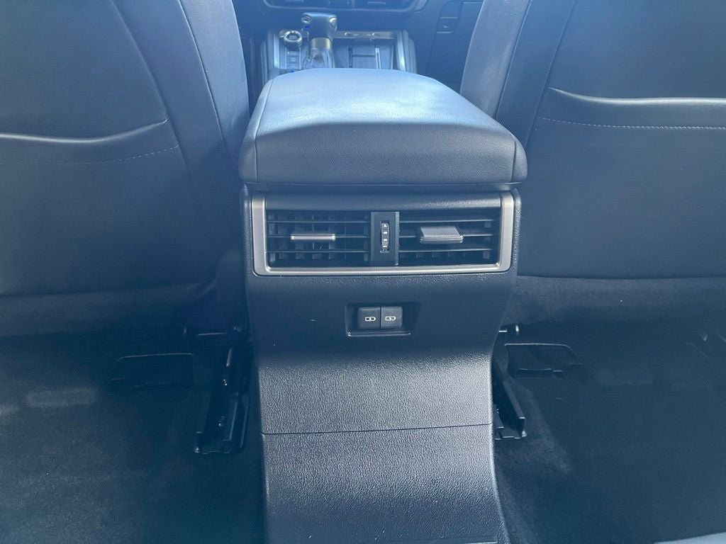 Used 2024 Lexus GX 550 AWD/4WD image 16