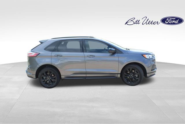 Certified 2022 Ford Edge SE w/ Black Appearance Package AWD/4WD image 6