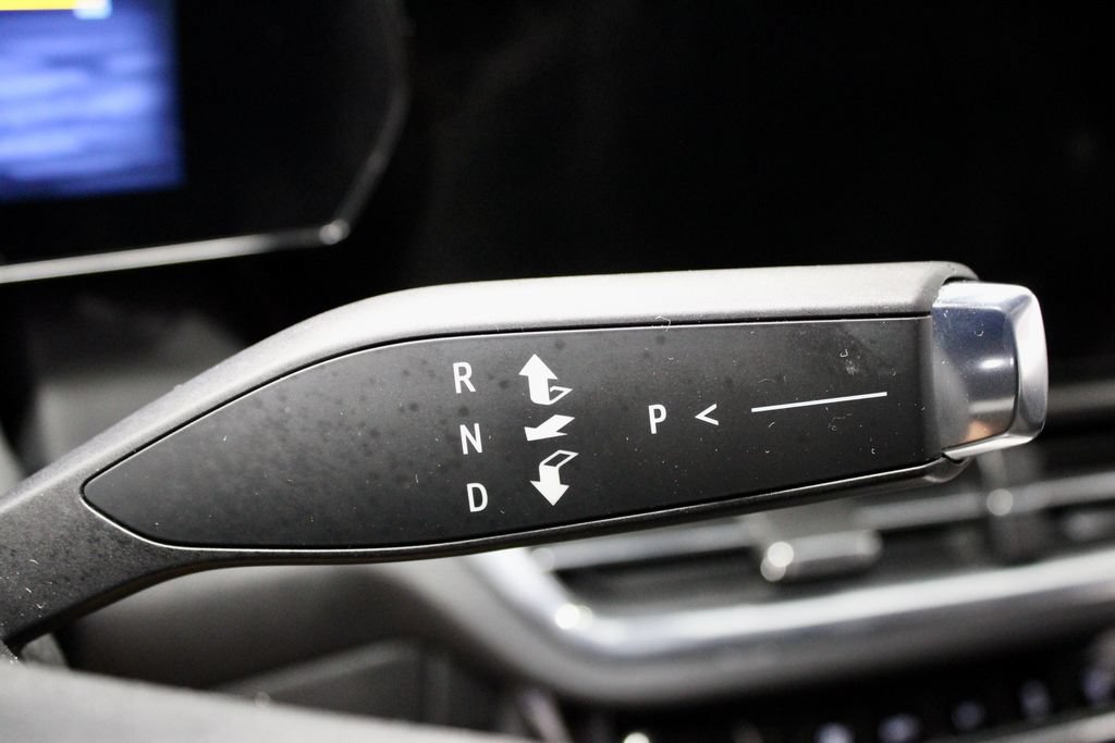 Used 2025 Chevrolet Equinox EV LT FWD image 30