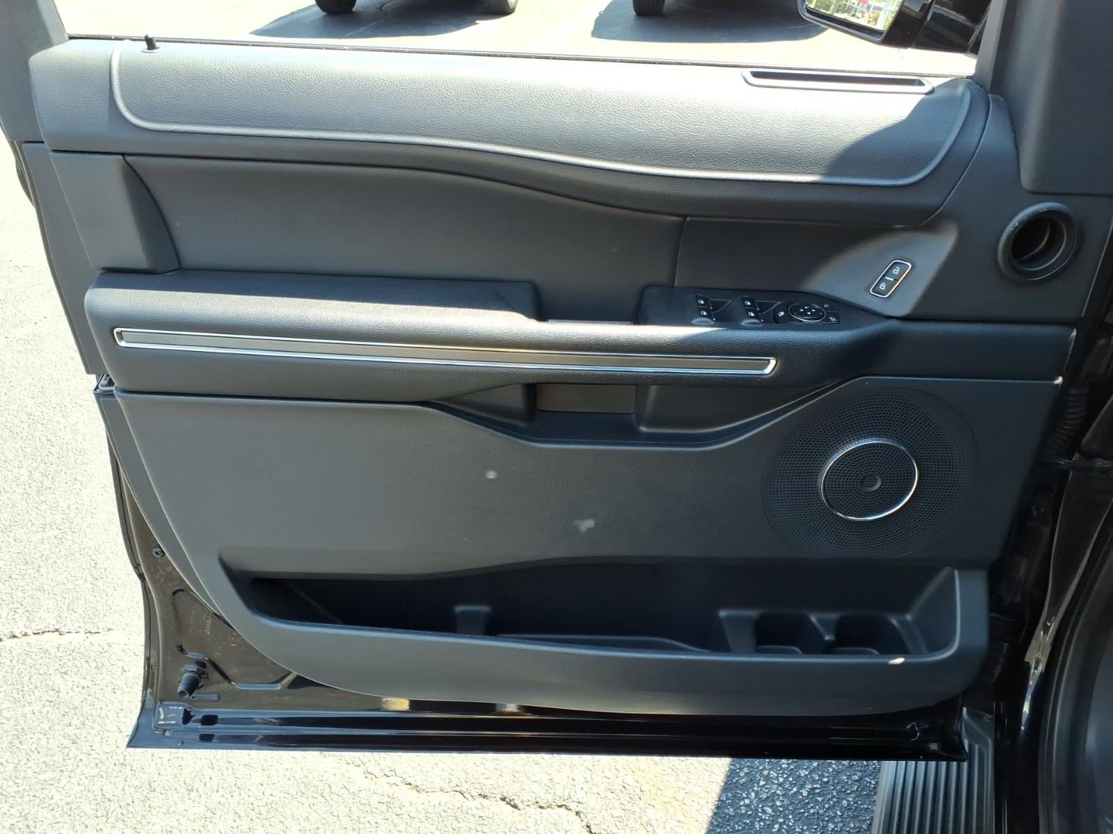 Certified 2022 Ford Expedition XLT AWD/4WD image 17