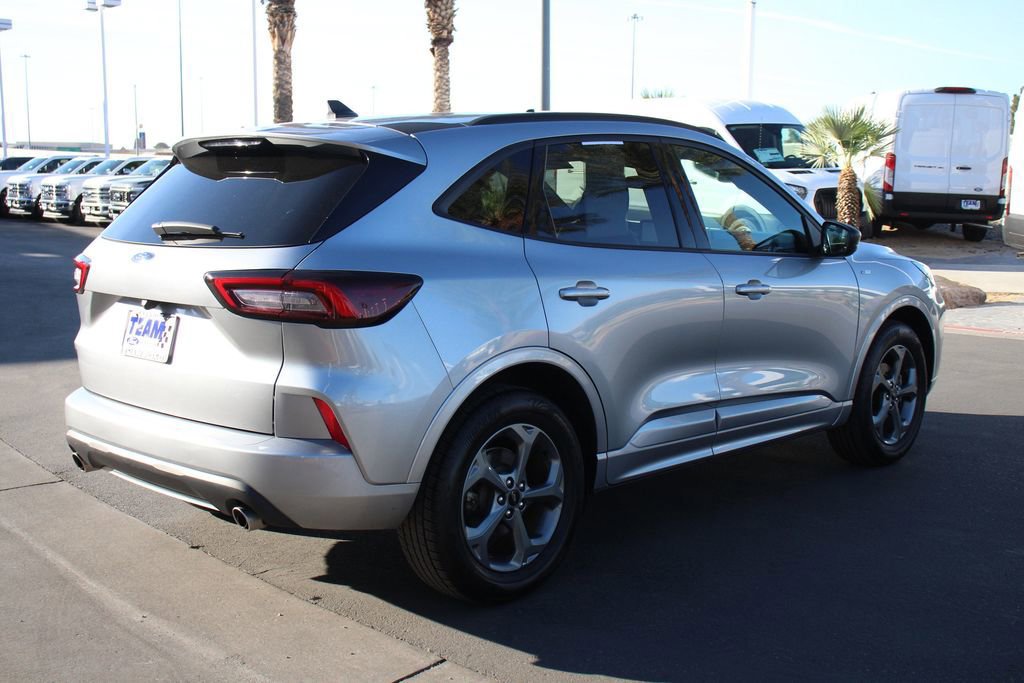 Certified 2023 Ford Escape ST-Line image 7