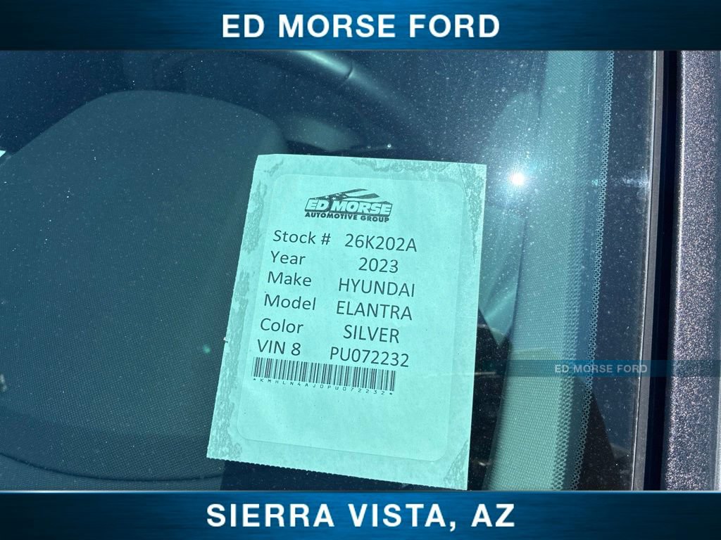 Used 2023 Hyundai Elantra Limited FWD image 2