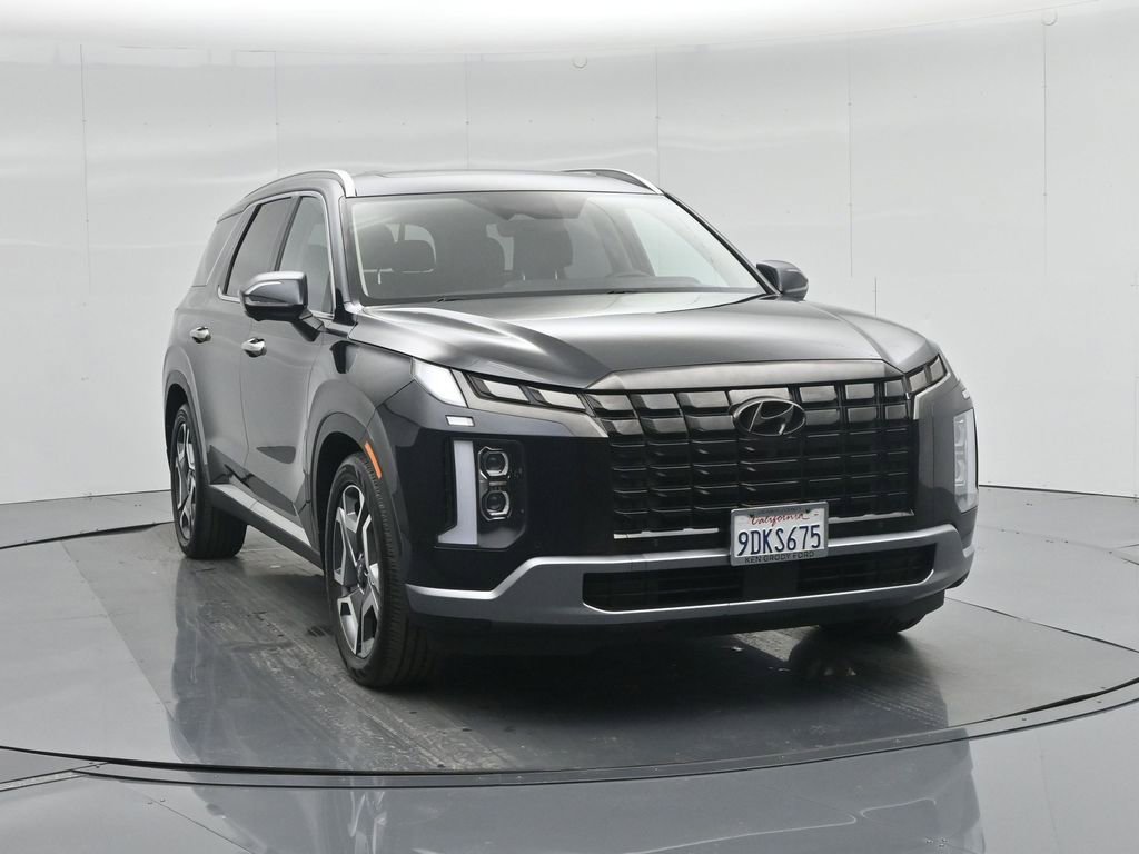 Used 2023 Hyundai Palisade Limited w/ Cargo Package image 57