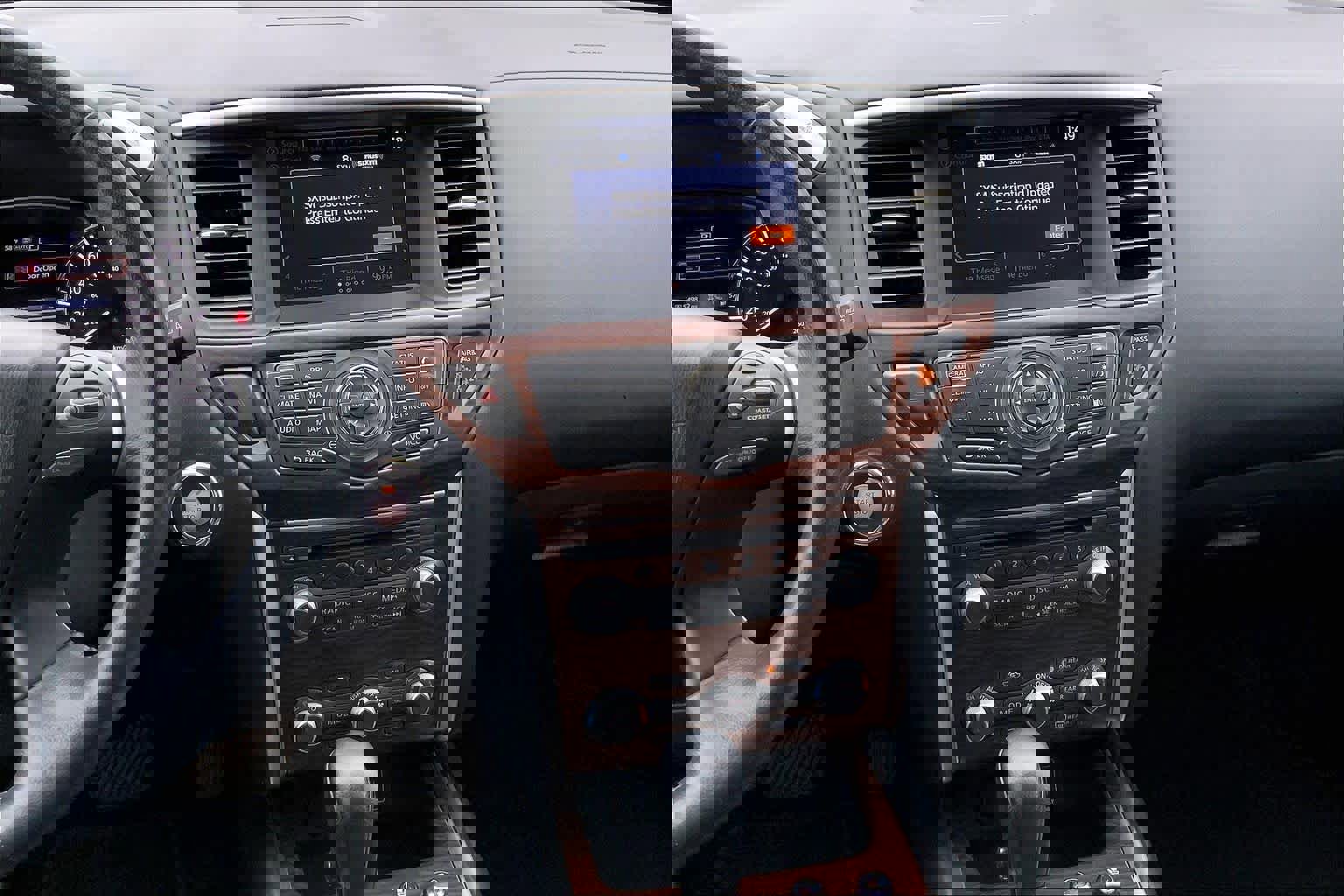 Used 2019 Nissan Pathfinder Platinum image 6