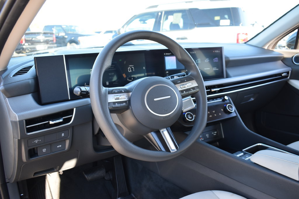 Used 2025 Hyundai Sonata SEL FWD image 24