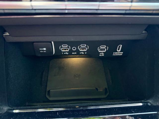 Used 2022 Jeep Grand Wagoneer Series III w/ Rear Seat Video Group 1 AWD/4WD image 28