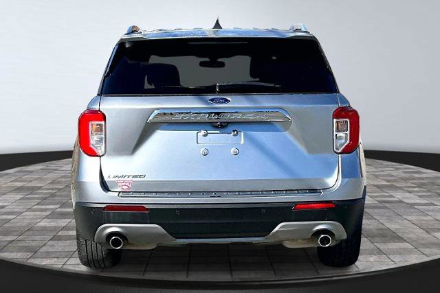 Certified 2022 Ford Explorer Limited w/ Equipment Group 301A image 5