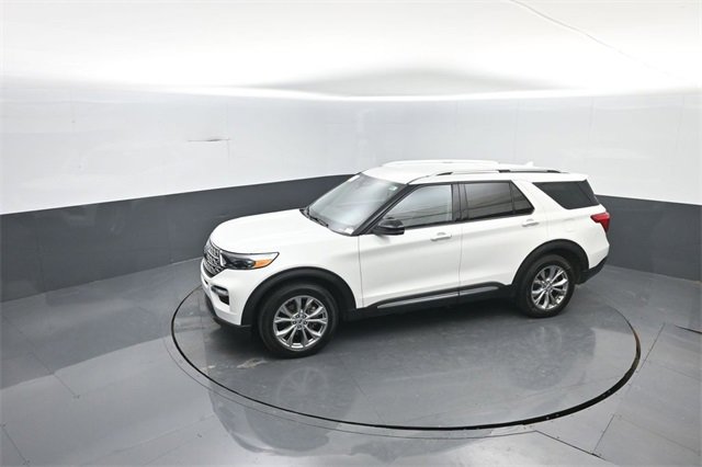 Certified 2023 Ford Explorer Limited w/ Equipment Group 301A image 27