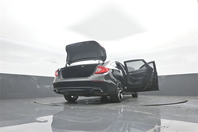 Used 2018 Honda Accord Sport image 39